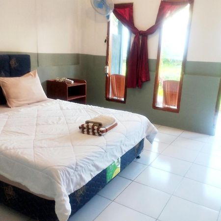 Tatasya Homestay Сенару Екстер'єр фото