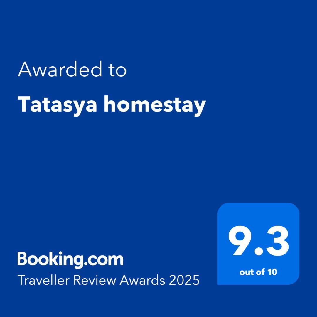 Tatasya Homestay Сенару Екстер'єр фото