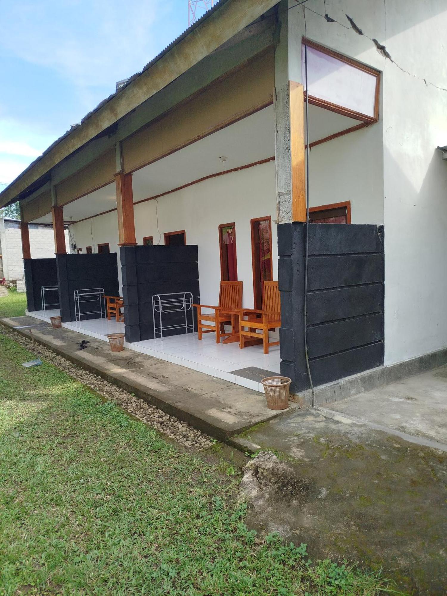 Tatasya Homestay Сенару Екстер'єр фото